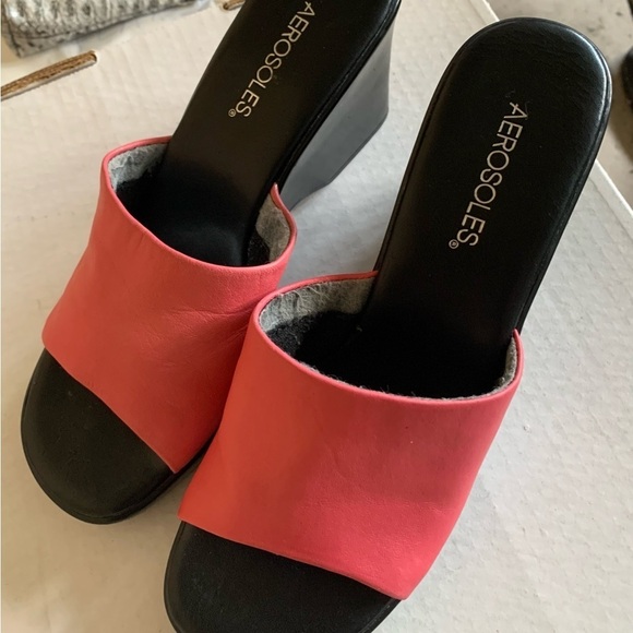 Aerosoles Wedge Sandals Summer Slides Clogs Salmon Pink Leather Heel 3 1/4” 8.5 - Picture 4 of 14